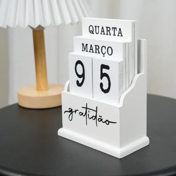 SH40 - Calendário em MDF de Mesa - Imagem 3