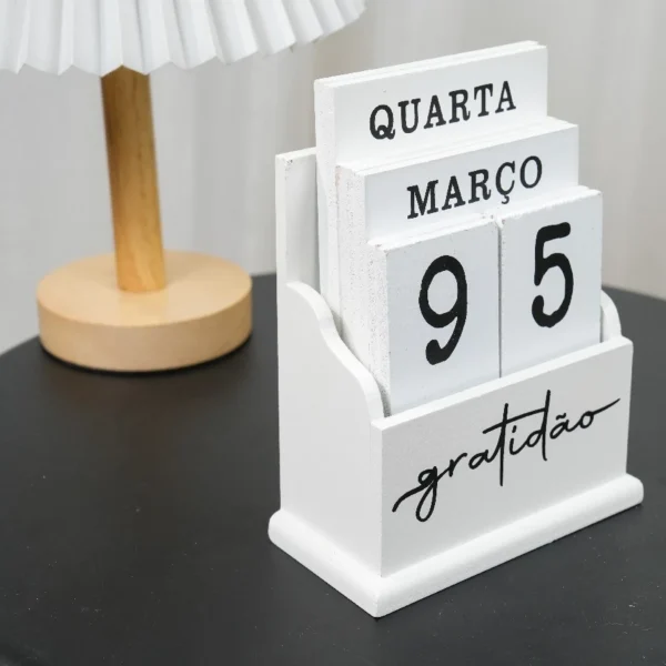 SH40 - Calendário em MDF de Mesa - Imagem 2